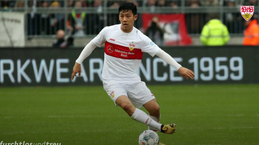 Wataru Endo - Clube: Stuttgart - Seleção: Japão - Posição: Volante - Idade: 28 anos - Valor segundo o Transfermarkt: 10 milhões de euros (aproximadamente R$ 60,45 milhões)