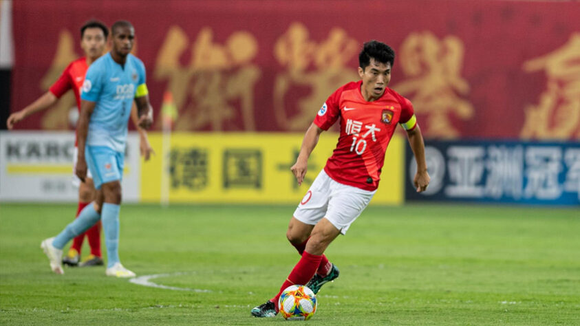 Volante reserva: Zhi Zheng - Idade: 40 anos - Clube: Guangzhou Evergrande (China)