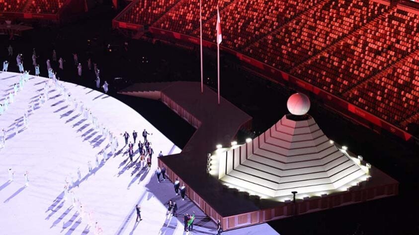 O destaque para a cultura, história e tradição japonesa foi um dos grandes momentos da cerimônia de abertura dos Jogos Olímpicos de Tóquio. O Monte Fuji foi um dos destaques. O evento aconteceu no Estádio Olímpico de Tóquio e não recebeu público. 