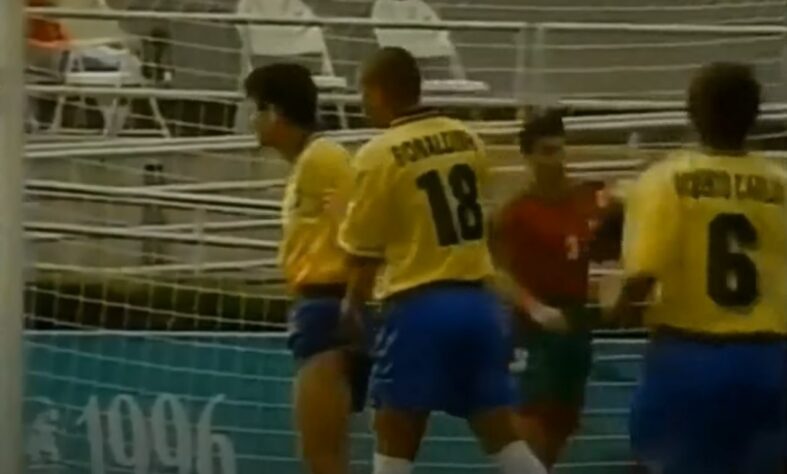 Medalha de bronze: Jogos Olímpicos de Atlanta 1996 – Disputa do terceiro lugar – Brasil 5 x 0 Portugal.