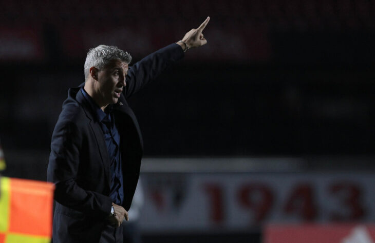 Em jogo válido pela 12ª rodada do Brasileirão 2021, o São Paulo perdeu para o Fortaleza no Estádio do Morumbi pelo placar de 1 a 0. Com ataque ineficiente, a equipe de Crespo não teve o controle do jogo no segundo tempo e saiu derrotada. Confira as notas do São Paulo no LANCE! (por Redação São Paulo) 