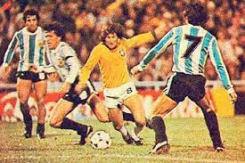 1978: queda no quadrangular da segunda fase - Brasil ficou em segundo, atrás da Argentina, e perdeu a classificação para a final do Mundial. 