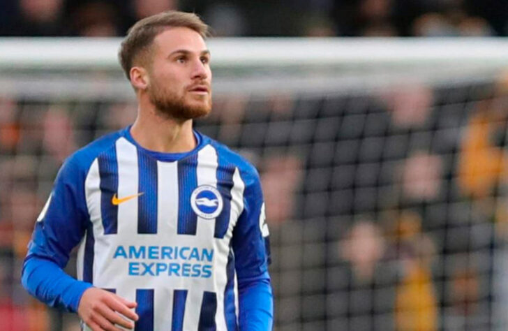 ESQUENTOU - O Manchester United é mais um clube interessado no meia Alexis Mac Allister, do Brighton. De acordo com o "The Sun", os Red Devils teriam "conversas internas" sobre a contratação do argentino, que está no radar do Chelsea, Liverpol e Manchester City. O jogador de 24 anos tem contrato com os Seagulls até 2025.