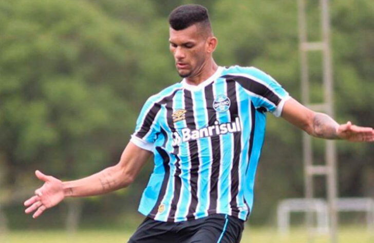 Rodrigues - Clube: Grêmio - Posição: zagueiro - Idade: 23 anos - Jogos no Brasileirão 2021: 1 - Situação no clube: reserva com poucas oportunidades. Grêmio quer negociá-lo.