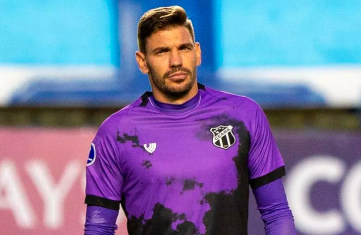 JOÃO RICARDO - Ceará (C$ 6,57) Necessitando da vitória para manter as chances de não cair, é fundamental que o Vozão não sofra gol e o terceiro goleiro mais defesas no campeonato tem potencial para uma boa pontuação contra o rebaixado Avaí na Ressacada!