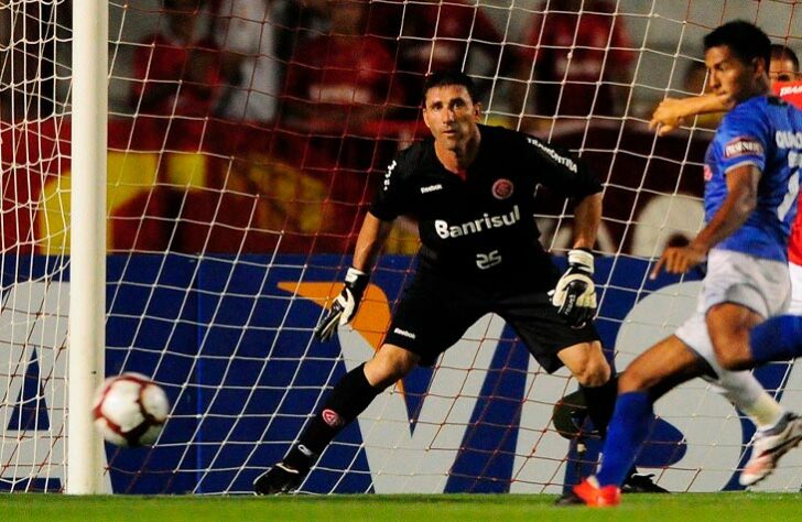 Roberto Abbondanzieri - Goleiro - Argentina - Time na época da Copa América de 2004: Boca Juniors - Onde está atualmente: após se aposentar, virou auxiliar-técnico, tendo passado por Pachuca e Arsenal de Sarandí. Hoje, está sem clube.