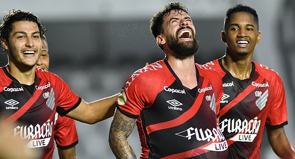 Athletico-PR: Sobe – Fernando Canesin – Marcou o gol do Athletico, aparecendo bem na área para desviar a bola para o fundo das redes, no último lance do primeiro tempo. // Desce – Zé Ivaldo – Fez um gol contra que não deu para entender, pois empurrou a bola contra as próprias redes sem nenhum jogador do Peixe por perto. Ainda escapou de ser expulso em lance polêmico com Marinho no 1º tempo.