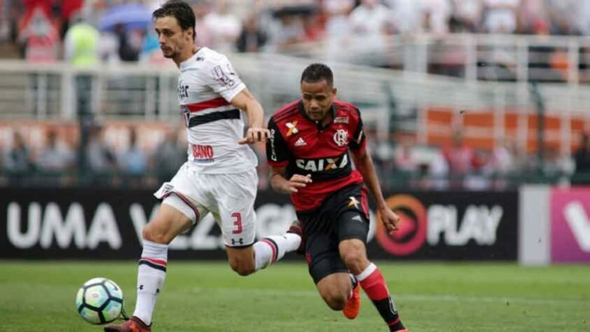 22/10/2017 - São Paulo 2 x 0 Flamengo (Morumbi) - Campeonato Brasileiro 