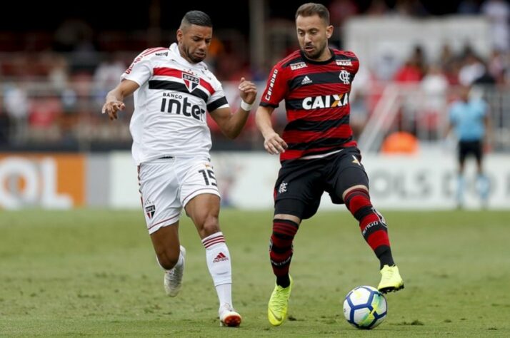 04/11/2018 - São Paulo 2 x 2 Flamengo (Morumbi) - Campeonato Brasileiro