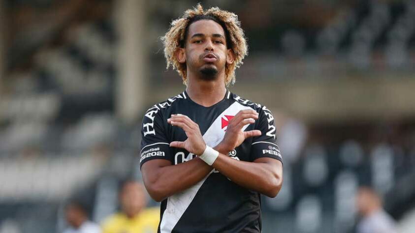 Neste sábado, o Vasco venceu o Confiança por 1 a 0 em São Januário. Após grande jogada de Gabriel Pec, MT marcou o gol da vitória e aproximou o Vasco do G4 da Série B. Confira as notas dos jogadores.