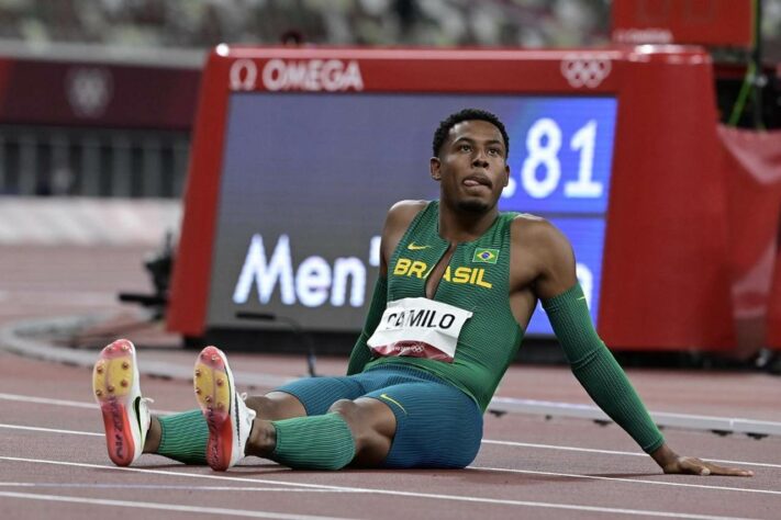 Paulo André não conseguiu se classificar para a final da prova dos 100m rasos de atletismo. O brasileiro não foi bem na semifinal e terminou em último lugar em sua bateria. 