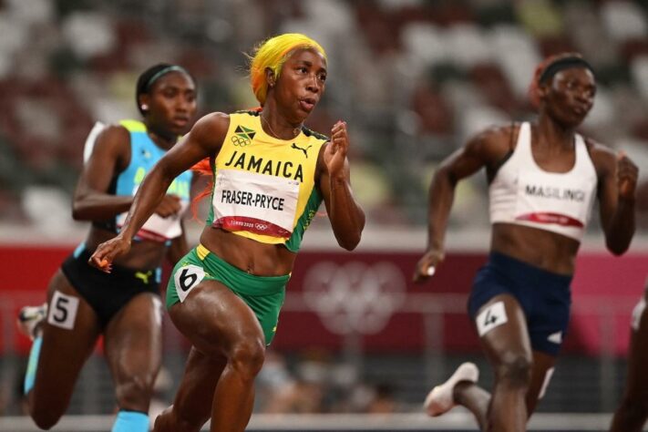 ATLETISMO - Já a jamaicana Shelly-Ann Fraser Pryce confirmou o favoritismo e fez o melhor tempo das eliminatórias dos 200m rasos feminino. 