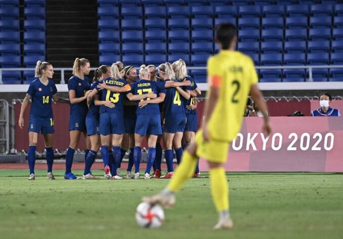 FUTEBOL FEMININO - O adversário do Canadá na disputa pela medalha de ouro do futebol feminino será a Suécia. A seleção sueca eliminou a Austrália após vencer a semifinal por 1 a 0. Sendo assim, as australianas decidirão a medalha de bronze contra as americanas. 