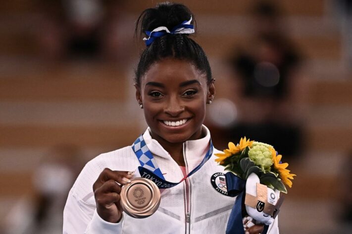 GINÁSTICA - Simone Biles disputou a final da trave e encerrou sua trajetória nos Jogos Olímpicos de Tóquio com a medalha de bronze. Em uma apresentação modesta, a americana anotou 14,000 pontos e ficou em terceiro lugar.