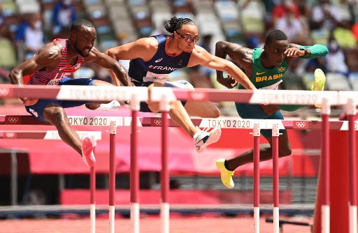 ATLETISMO - O brasileiro Gabriel Constantino não conseguiu avançar à final da prova dos 110m com barreiras. Gabriel ficou em último em sua bateria com o tempo de 13s89. 