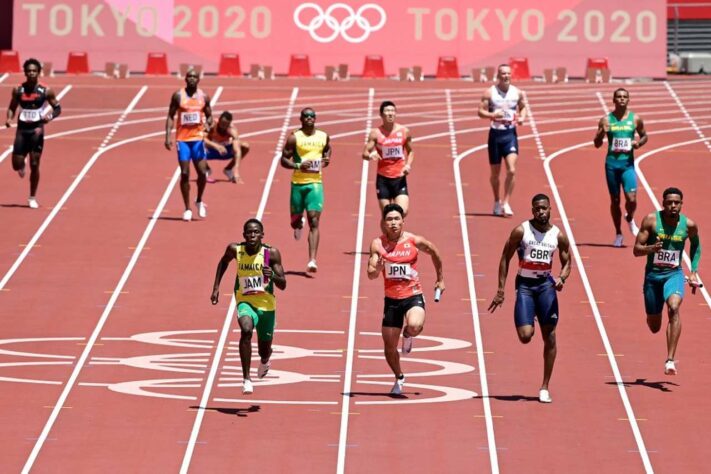 ATLETISMO - Já no revezamento 4x100m masculino, o Brasil terminou em 12º lugar. O quarteto formado por Rodrigo do Nascimento, Felipe Bardi, Derick Silva e Paulo André Camilo fez o tempo de 38s34.