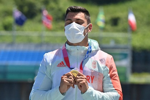 CANOAGEM - Na categoria K1 - 200m, o húngaro Sandor Tokta conquistou a medalha de ouro. Manfredi Rizza, da Itália, ficou com a prata, enquanto Liam Heath, da Grã-Bretanha, com o bronze. Na mesma classe do feminino, o ouro ficou com Nevin Harrison, dos Estados Unidos. Laurence Vincent-Lapoint, do Canadá, e Liudmyla Luzan, da Ucrânia, fechou o pódio.