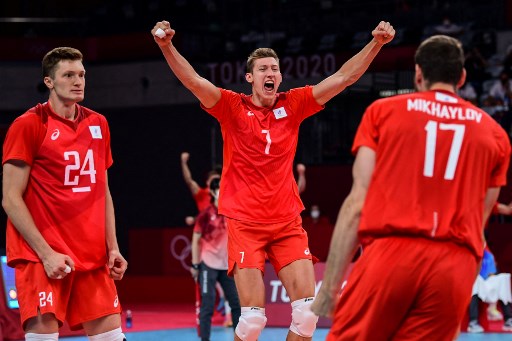 A final masculina do vôlei será às 9h15, entre França e Comitê Olímpico Russo, que são os favoritos.