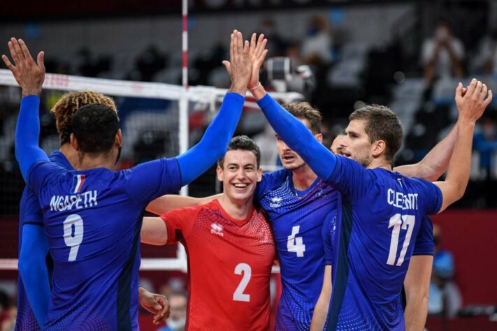 VÔLEI MASCULINO - A França derrotou a Argentina por 3 sets a 0 e se classificou à final do vôlei masculino. Os franceses venceram com parciais de 25/22, 25/19 e 25/22. 