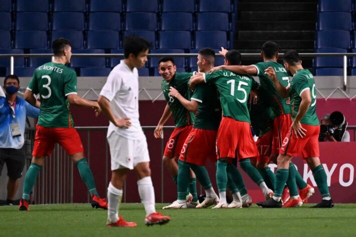 FUTEBOL MASCULINO - O México venceu o Japão por 3 a 1 e conquistou a medalha de bronze. É a segunda medalha dos mexicanos na história das Olimpíadas (a outra foi o ouro contra o Brasil em Londres-2012). 