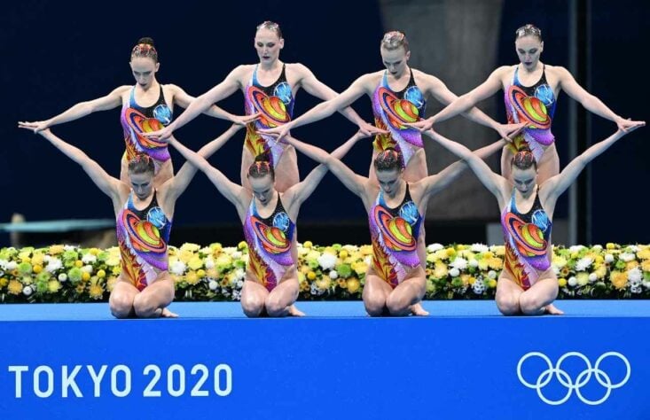 NADO ARTÍSITICO - O Comitê Olímpico Russo conquistou a medalha de ouro no nado artístico. As russas superaram as chinesas, que ficaram com a prata. A Ucrânia completou o pódio. 