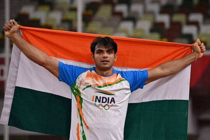 ATLETISMO - Neeraj Chopra, da Índia, conquistou a medalha de ouro no arremesso de dardo, com a marca de 87m58. Jakub Vadlejch e Vitezslav Vesley, ambos da República Tcheca, completaram o pódio. 