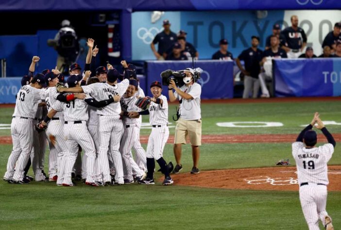 BEISEBOL - O Japão venceu os Estados Unidos por 2 a 0 e conquistou a medalha de ouro no beisebol. A República Dominicana derrotou a Coreia do Sul por 10 a 6 e ficou com o bronze. 