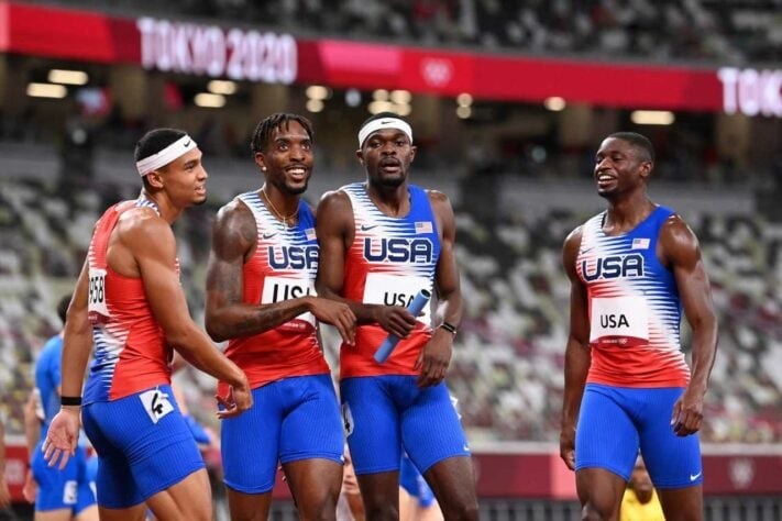 ATLETISMO - Já no revezamento 4x400m masculino, os Estados Unidos também conquistaram a medalha de ouro. Holanda e Botswana completaram o pódio com as medalhas de prata e bronze, respectivamente. 