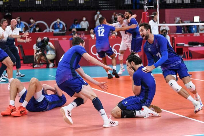 VÔLEI MASCULINO - A França fez história e conquistou a medalha de ouro pela primeira vez em sua história. Os franceses derrotaram o Comitê Olímpico Russo por 3 sets a 2.