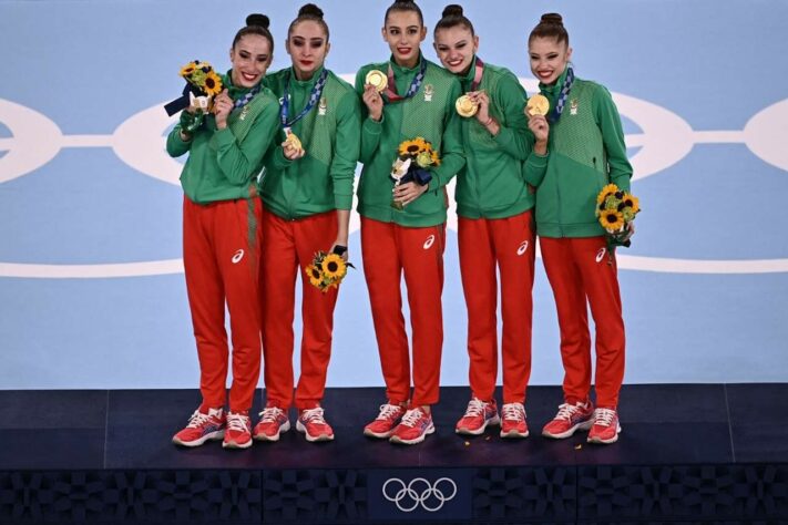 GINÁSTICA RÍTMICA - A Bulgária venceu a disputa por equipes e encerrou a hegemonia da Rússia. A Itália ficou com a medalha de bronze.