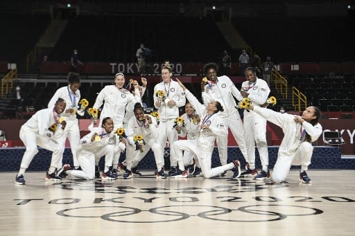 BASQUETE - Os Estados Unidos seguem no topo do basquete feminino. A seleção americana derrotou o Japão por 90 a 75 e conquistou a sétima medalha de ouro consecutiva.