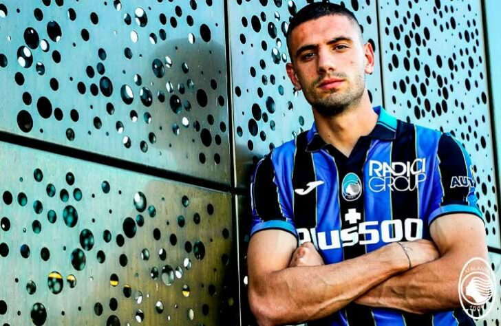 MERIH DEMIRAL: com a perda de Romero, a Atalanta não perdeu tempo e acertou a contratação do zagueiro turco. Demiral chegou à equipe de Bérgamo por empréstimo da Juventus para a temporada 2021/22. A Atalanta tem uma opção de compra pelo zagueiro, que não foi revelada.