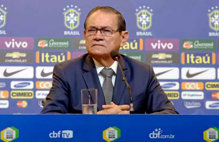 Del Nero estabeleceu que ANTÔNIO CARLOS NUNES seria o novo presidente interino. Ficou marcado por gafes e até uma atitude inusitada: sugeriu que o então técnico do Paysandu, Dado Cavalcanti, comandasse a Seleção no lugar do pressionado Dunga. 