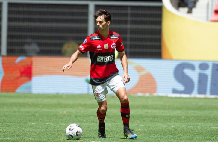 Zagueiro: Rodrigo Caio (Flamengo) - é um jogador frequentemente convocado para a Seleção e um dos melhores da posição no país. Está em fase final do tratamento de uma lesão e pode se recuperar a tempo das Eliminatórias.