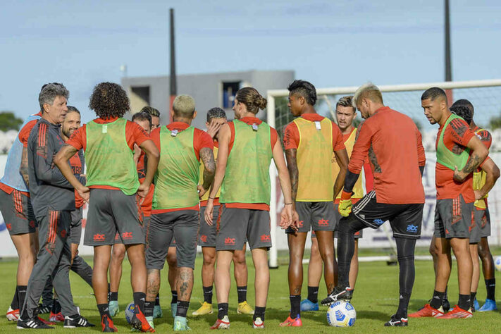 A sexta-feira, dia seguinte à vitória sobre o ABC, foi de trabalho forte para o Flamengo no Ninho do Urubu. Veja, a seguir, imagens da atividade.