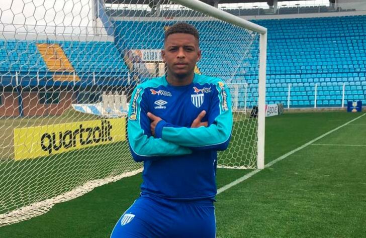 22º - Jonathan - Time: Avaí - Posição: Centroavante - Idade: 22 anos - Valor segundo o Transfermarkt: 1 milhão de euros (aproximadamente R$ 6,18 milhões)