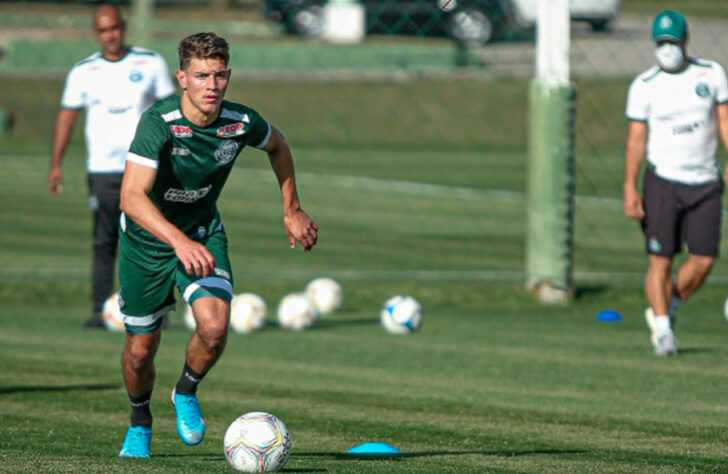 Natanael - Lateral-direito de 19 anos que se destacou no Coritiba.