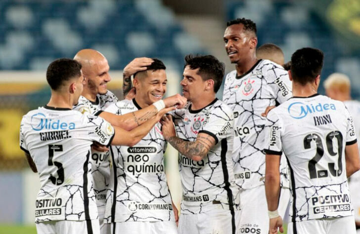 11º colocado - CORINTHIANS (21 pontos) - 16 jogos - Título: 0,21% - G6: 17,6% - Rebaixamento: 8,5%