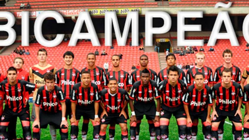 8º - Athletico-PR: Campeonato Brasileiro 2011 - 1ª vitória nessa edição do Brasileirão: 11ª rodada, 2 a 0 diante do Botafogo.