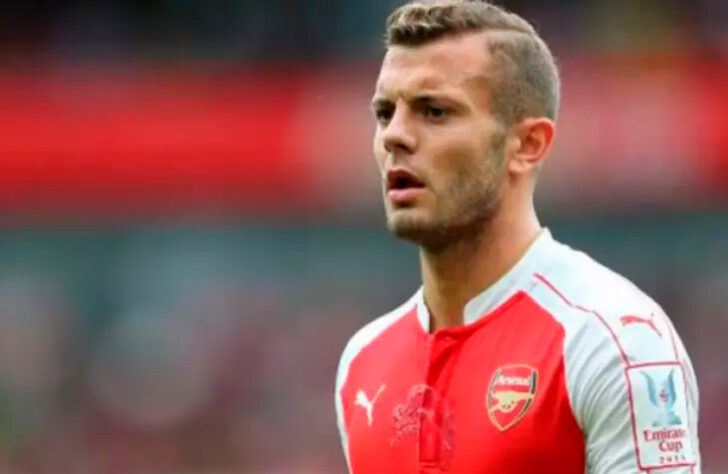 Jack Wilshere (30 anos) - Meio-campista inglês - Sem clube desde julho de 2021 - Último time: Bournemouth - Teve um início muito promissor no Arsenal, passou pela seeção da inglaterra e outros times da Premier League.