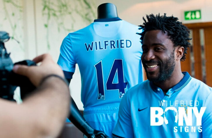 O marfinense foi o artilheiro da Premier League pelo Swansea durante o ano de 2014 e despertou interesse do Manchester City, que o contratou por 12 milhões de libras. Bony não se firmou nos Citizens, rodou pela Inglaterra e fez suas últimas partidas no futebol saudita. 