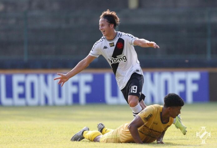 ESQUENTOU - Matías Galarza pode ser emprestado do Vasco para o Coritiba até o final do ano.  A informação foi dada pelo Uol e confirmada pelo Lance!.