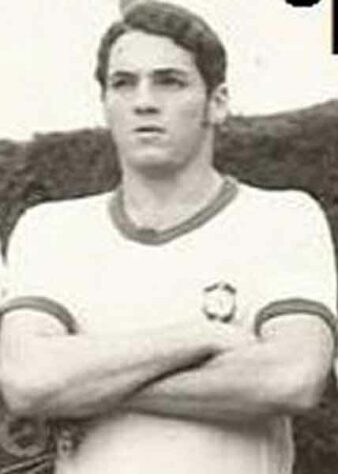 Abel Braga, zagueiro.