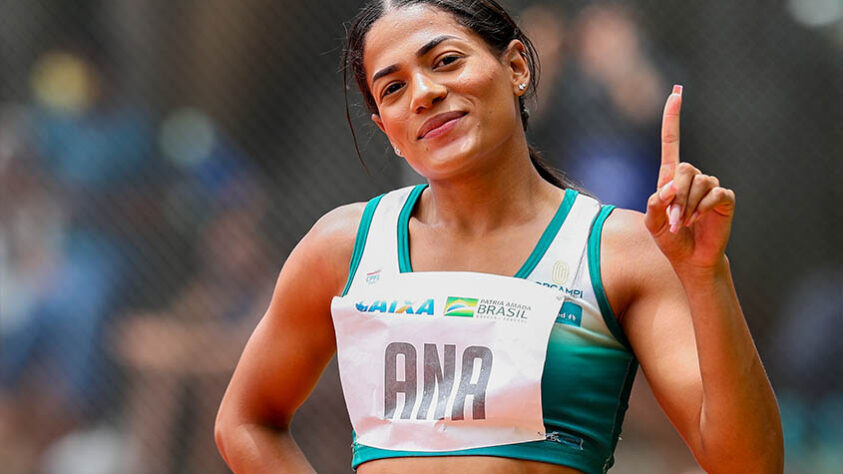 Atletismo: Ana Carolina Azevedo e Vitória Cristina Rosa participam, às 22h30, das eliminatórias dos 200m.