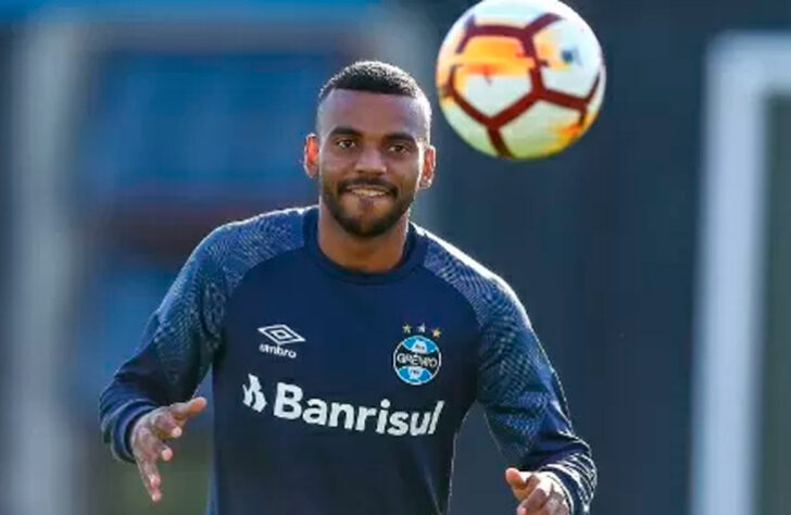 7º - Léo Gomes - Posição: Lateral-direito - Clube: Grêmio - Idade: 25 anos - Valor de mercado segundo o Transfermarkt: 1,5 milhões de euros (aproximadamente R$ 9,29 milhões) - Contrato até: 31/12/2021.