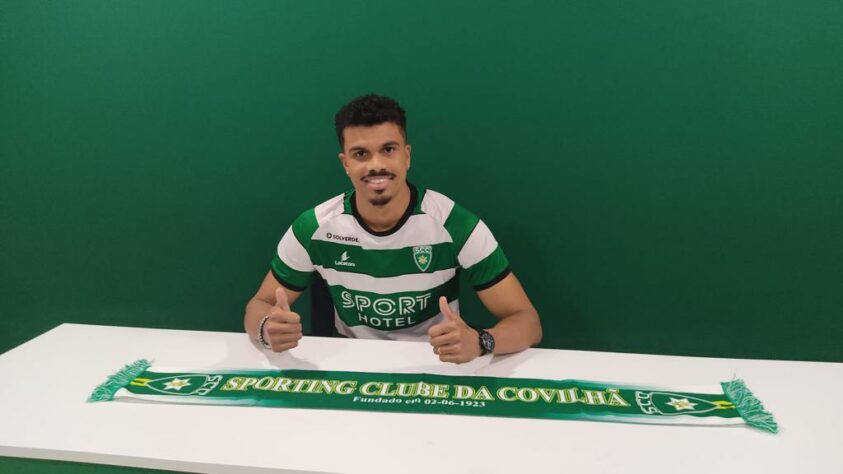 FECHADO - Após uma temporada de destaque no futebol da Albânia, o atacante brasileiro Devid Silva acertou a sua ida para o Sporting Covilhã, equipe que disputa a segunda divisão de Portugal. Na temporada passada, o atacante defendeu o KS Kastrioti, da Albânia, e marcou 10 gols em 29 jogos disputados. Devid celebra a oportunidade de jogar em uma das principais ligas da Europa.