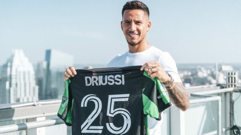 FECHADO - O atacante argentino Sebastián Driussi, de 25 anos, está de casa nova. Formado nas categorias de base do River Plate, o centroavante deixou o Zenit-RUS e vai jogar no Austin FC, da Major League Soccer (MLS).