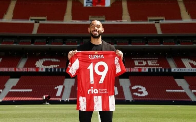 6° colocado - Atlético de Madrid - 93 jogadores contratados - Última aquisição: Matheus Cunha (30 milhões de euros).