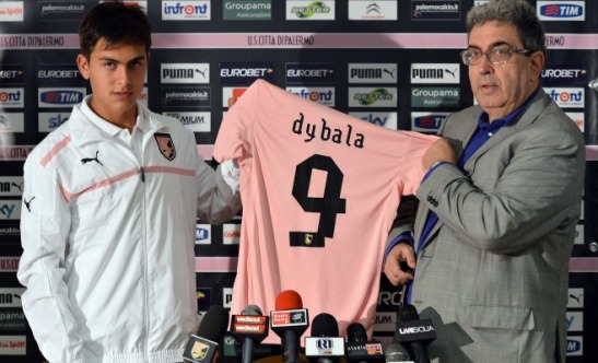 Dybala acabou vendido para o Palermo, da Itália, por 6 milhões de euros. Anos depois, bastante valorizado, foi vendido à Juventus por 32 milhões de euros. Por vezes, a imprensa italiana chegou a compará-lo com o compatriota Lionel Messi.