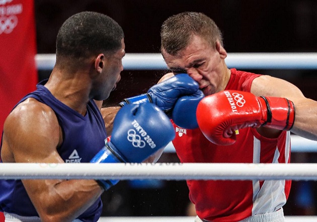 O Brasil conquistou mais um ouro no penúltimo dia dos Jogos Olímpicos de Tóquio. Hebert Conceição, de 23 anos, derrotou o ucraniano Oleksandr Khyzhniak por nocaute técnico na final da categoria até 75kg do boxe, sagrando-se o segundo brasileiro a ser campeão olímpico na modalidade, depois de Robson Conceição.